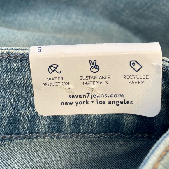 Seven 7 Women's Light Wash Breezy Crop Raw Hem Distressed Denim Jeans Size 8 - Picture 16 of 16